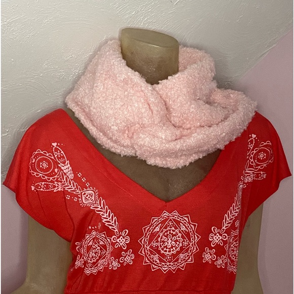 Justice Girls Infinity Scarf - Picture 3 of 8